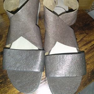 Eileen Fisher metallic silver strap sandals